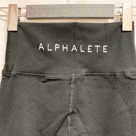 Alphalete Pants - Black Alphalete Halo Leggings BRAND NEW - Small